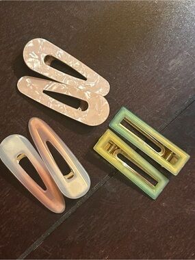 Vintage Assorted Resin Hair Clips - Pastel Pink, Peach & Green